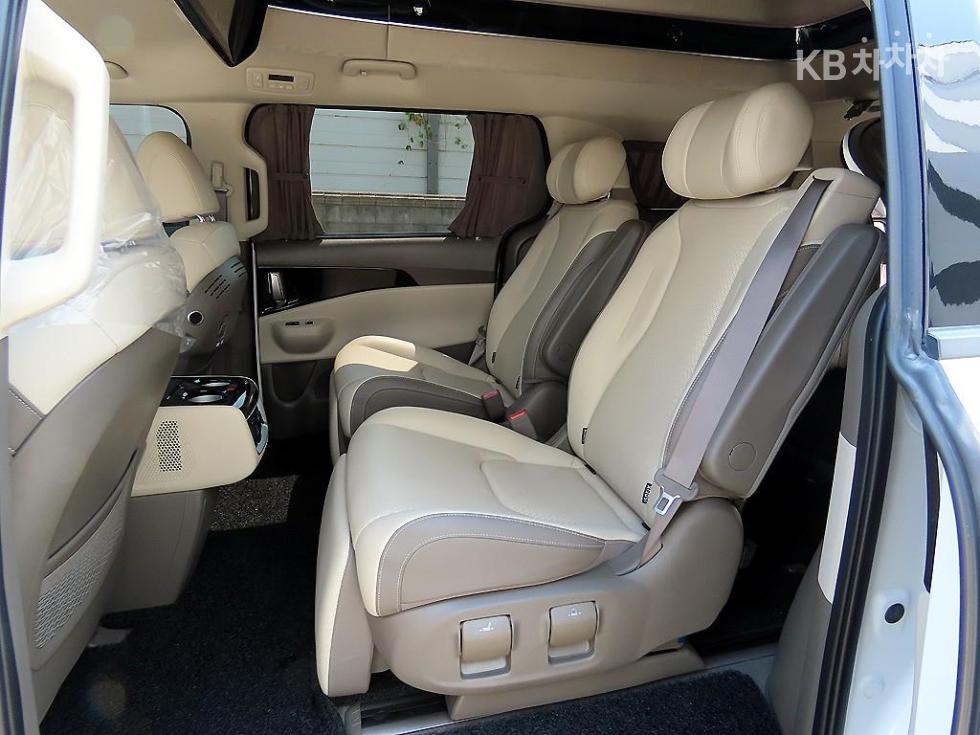 2024 - kia carnival