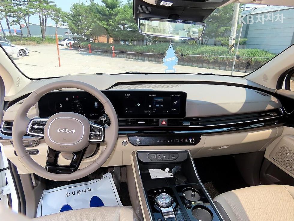 2024 - kia carnival