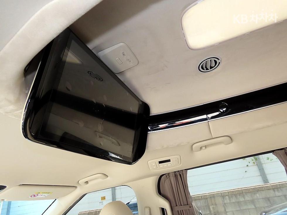 2024 - kia carnival