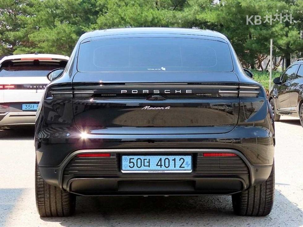 Porsche Macan — miniaturë 4
