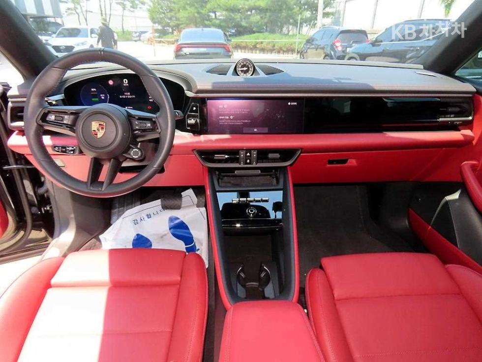 Porsche Macan — miniaturë 7