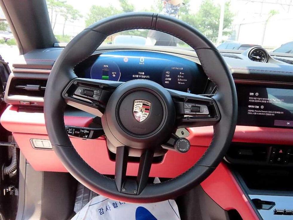 Porsche Macan — miniaturë 8