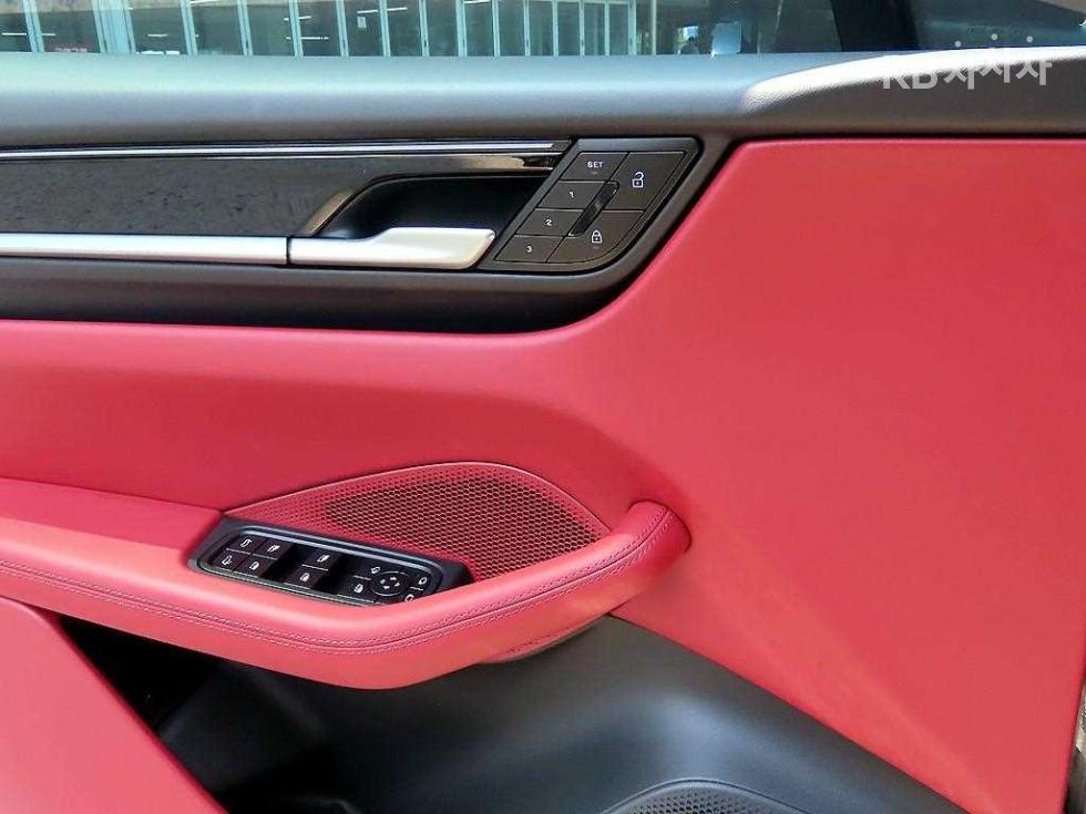 Porsche Macan — miniaturë 11