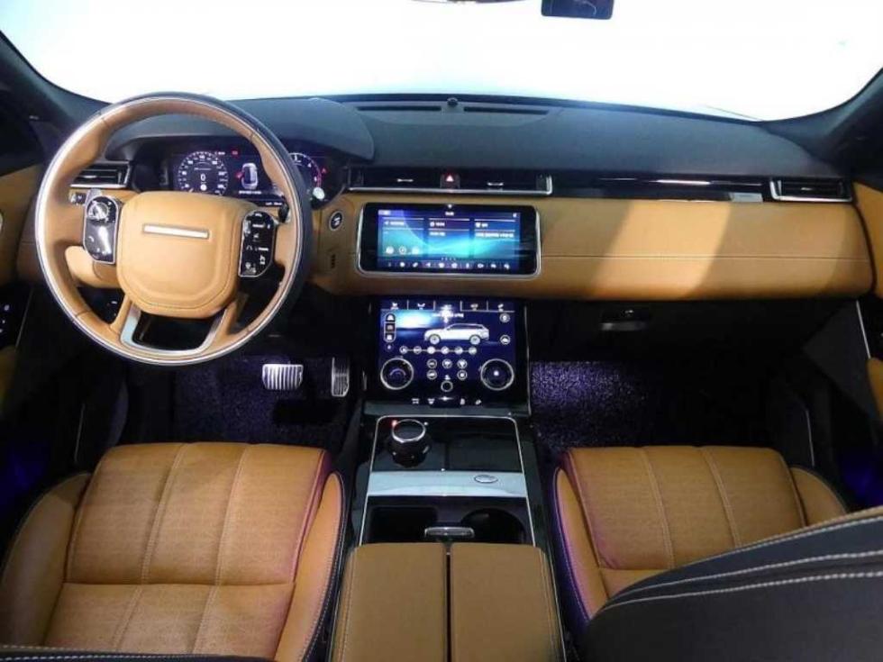 2020 Land Rover Used Car photo