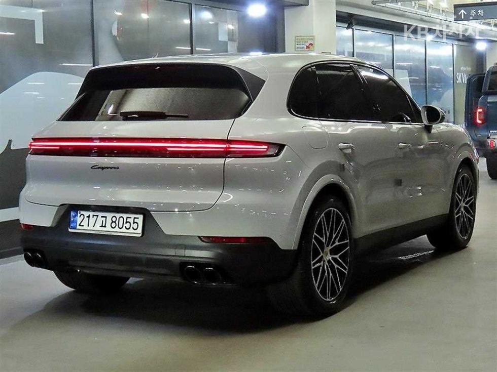 Porsche Cayenne — miniaturë 5