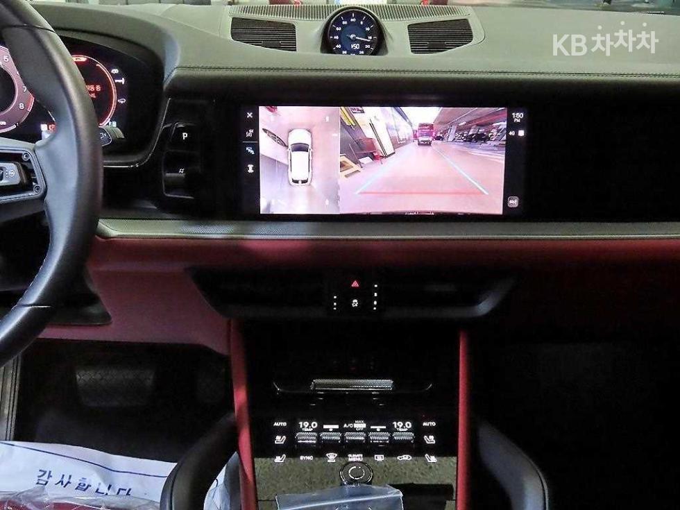 Porsche Cayenne — miniaturë 11