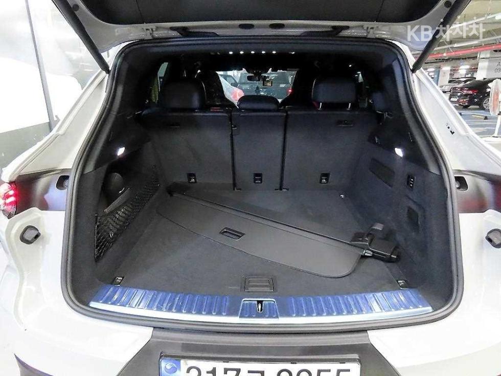 Porsche Cayenne — miniaturë 16