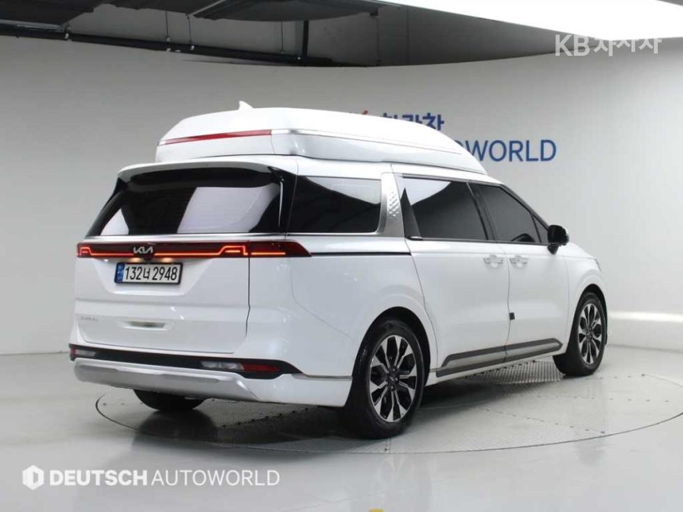 2022 - kia carnival