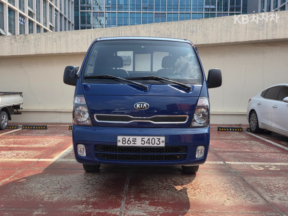 2013 - kia bongo iii