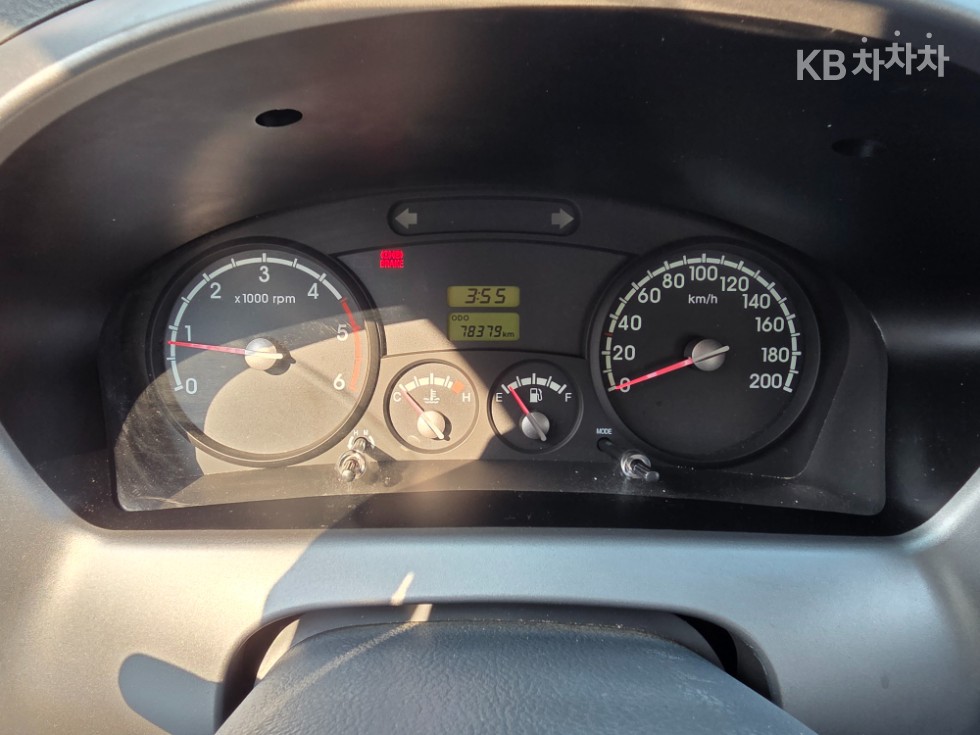2013 - kia bongo iii