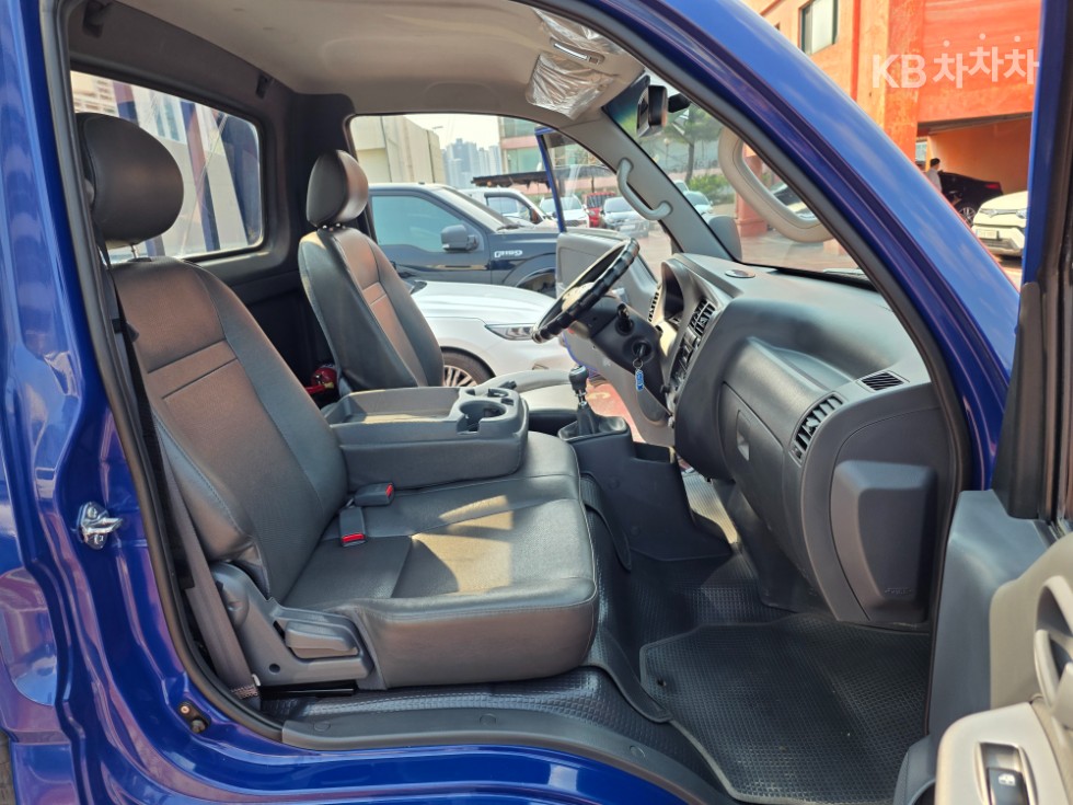 2013 - kia bongo iii