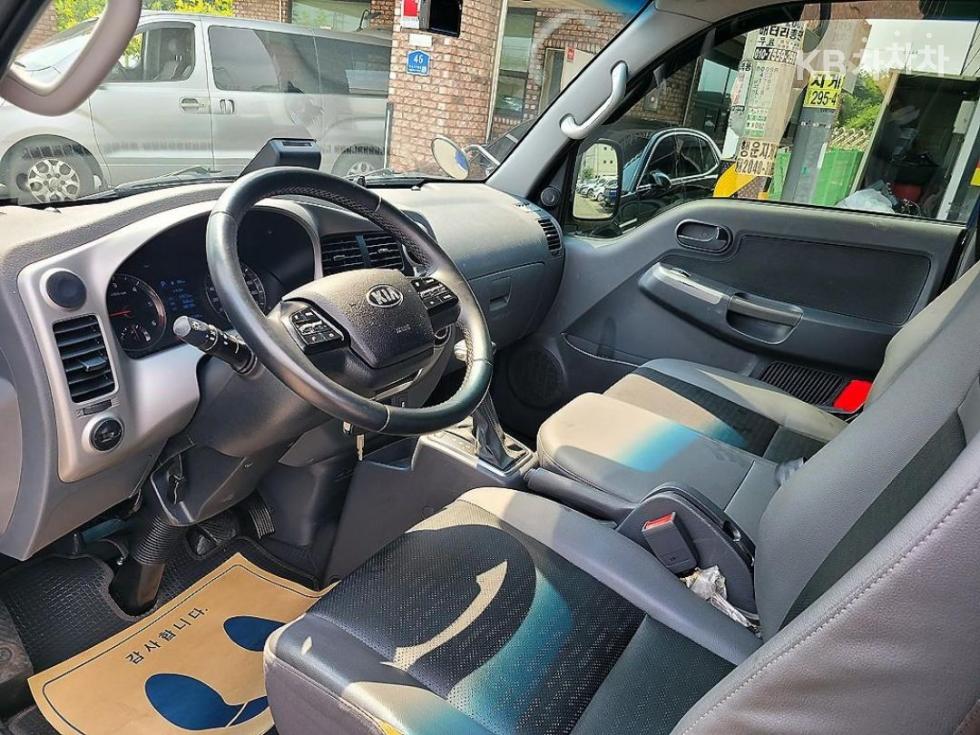 2022 - kia bongo iii