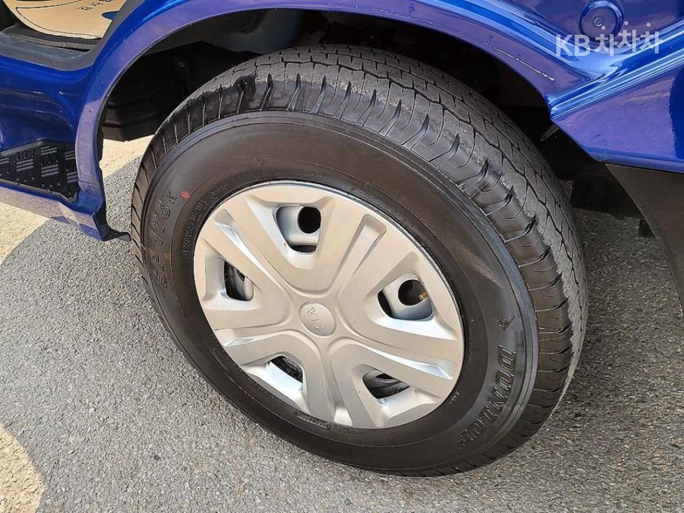 2022 - kia bongo iii