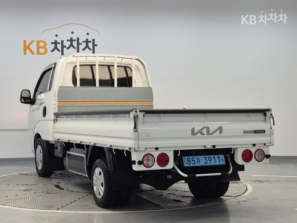 2022 - kia bongo iii