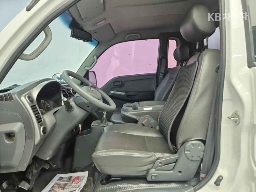 2014 - kia bongo iii