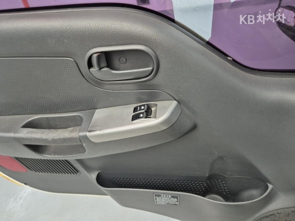 2014 - kia bongo iii