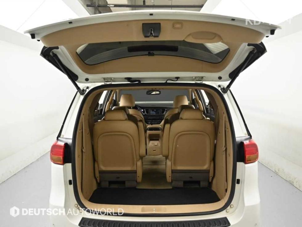 2018 - kia carnival