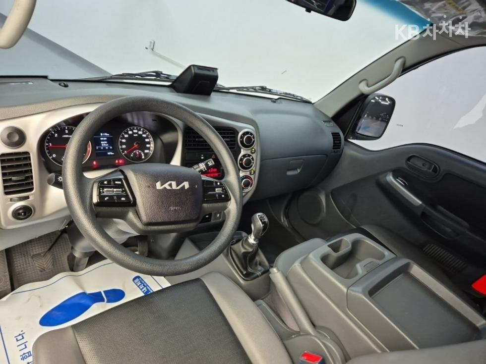 2024 - kia bongo iii