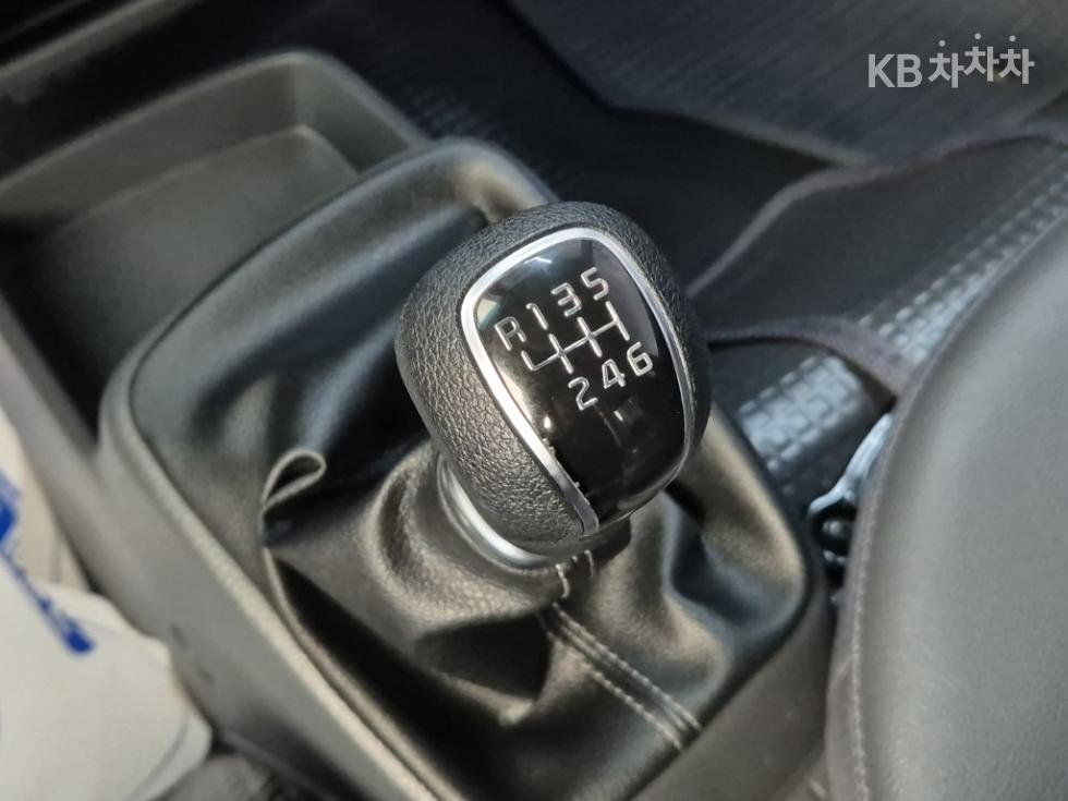 2024 - kia bongo iii