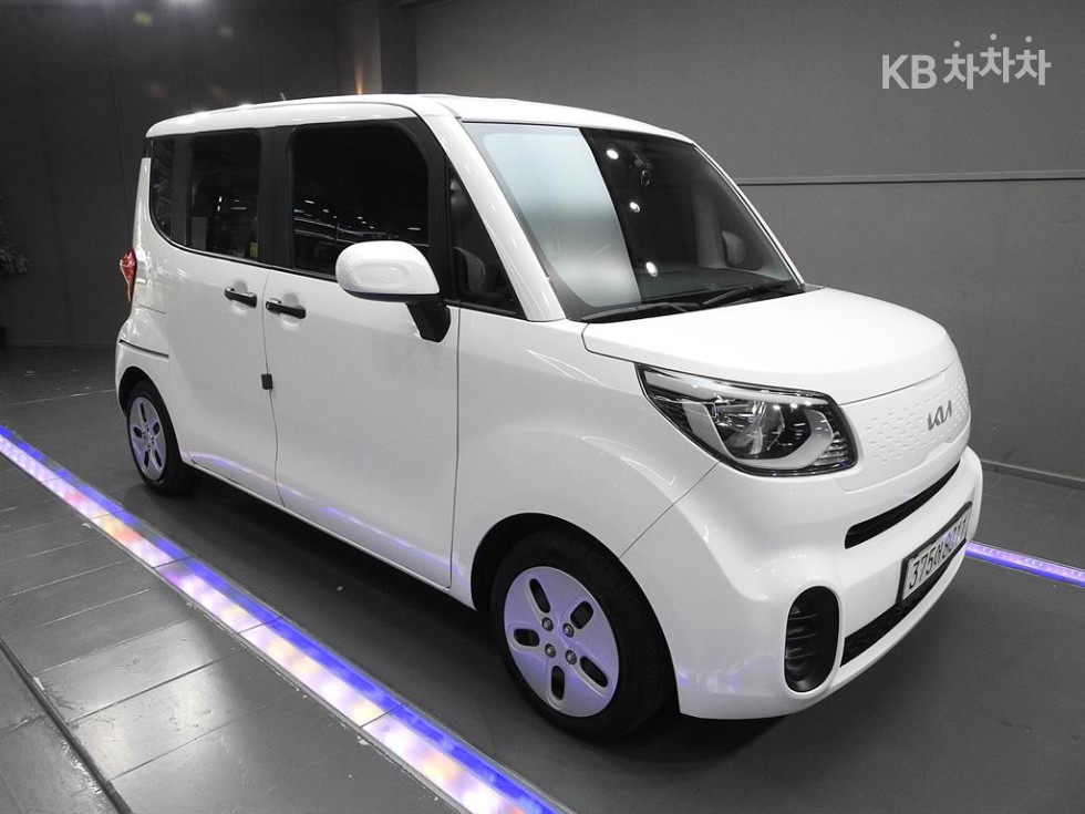 2022 - kia ray
