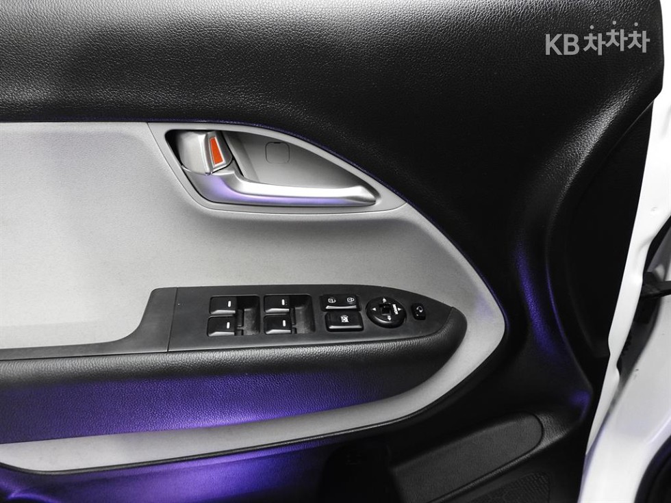 2022 - kia ray