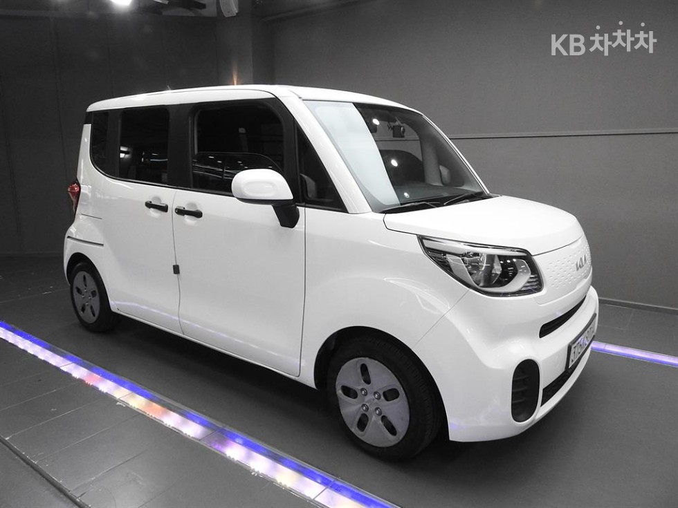 2022 - kia ray