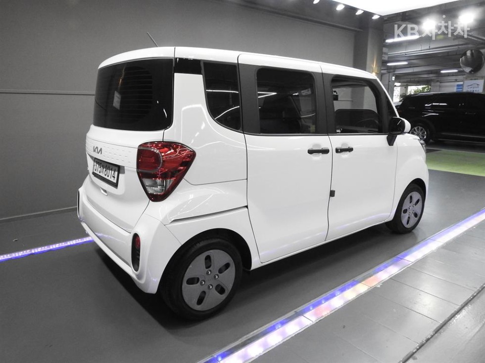 2022 - kia ray