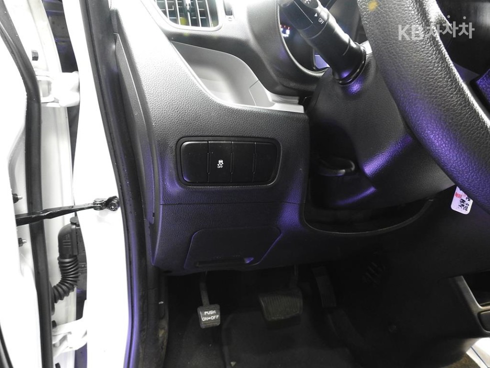 2022 - kia ray