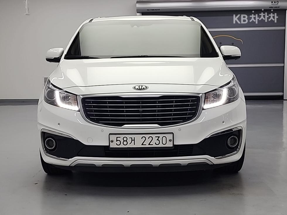 2018 - kia carnival