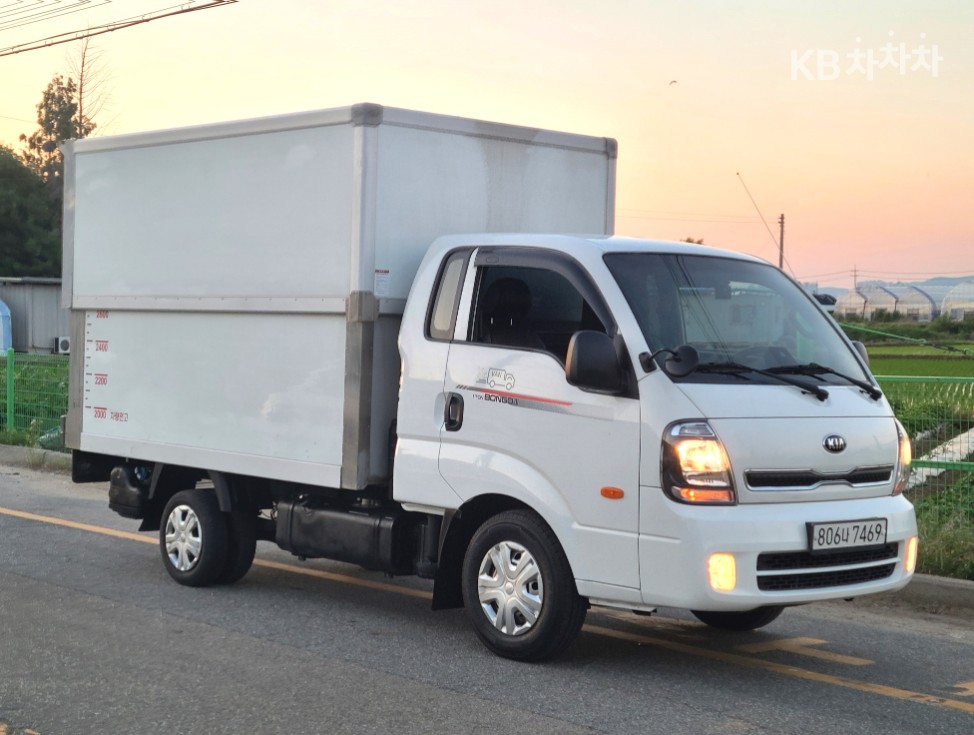 2022 - kia bongo iii