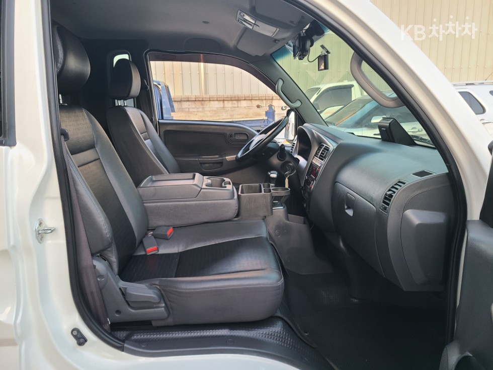 2022 - kia bongo iii