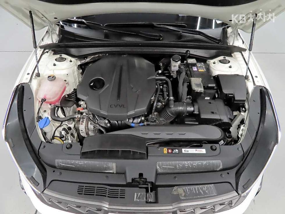 2023 - kia k5