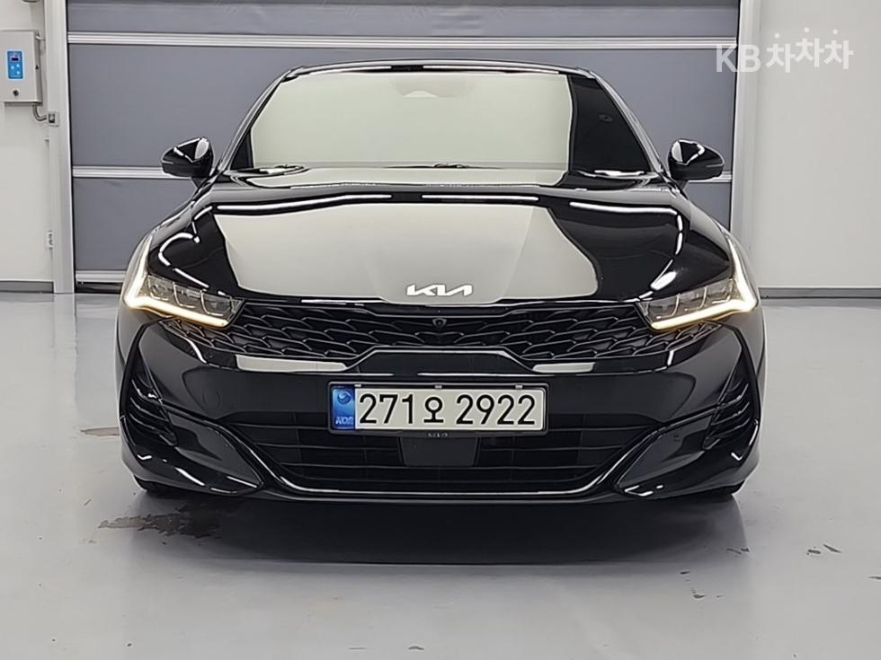 2022 - kia k5