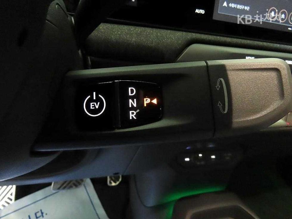 2025 - kia ev3