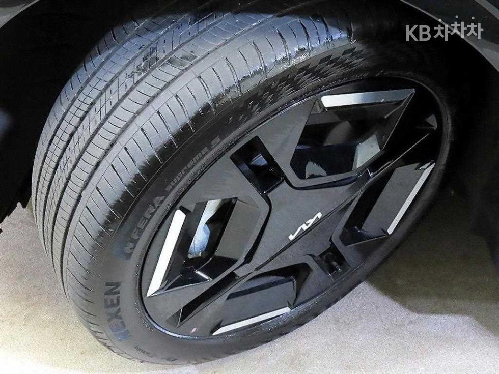 2025 - kia ev3