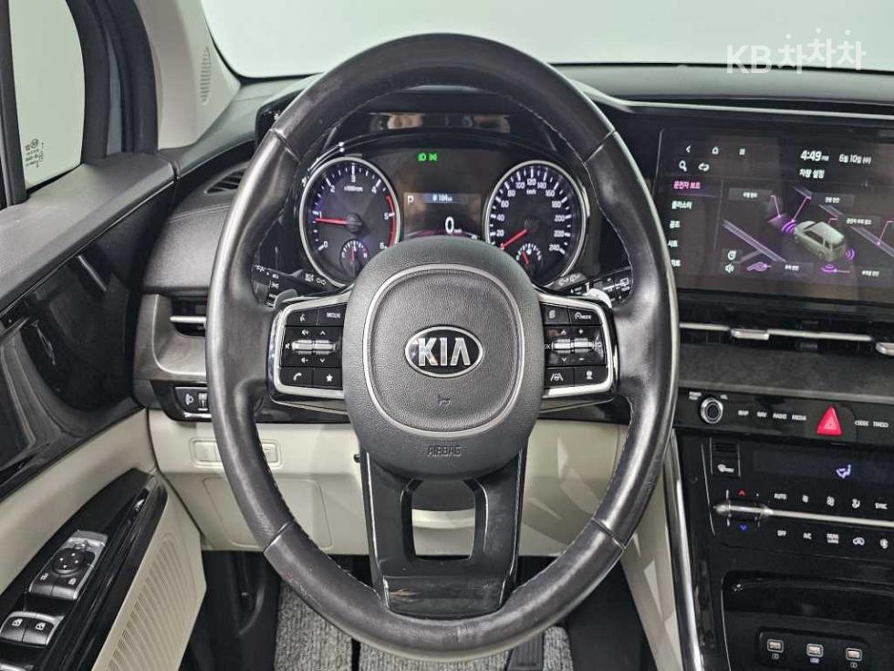 2021 - kia carnival
