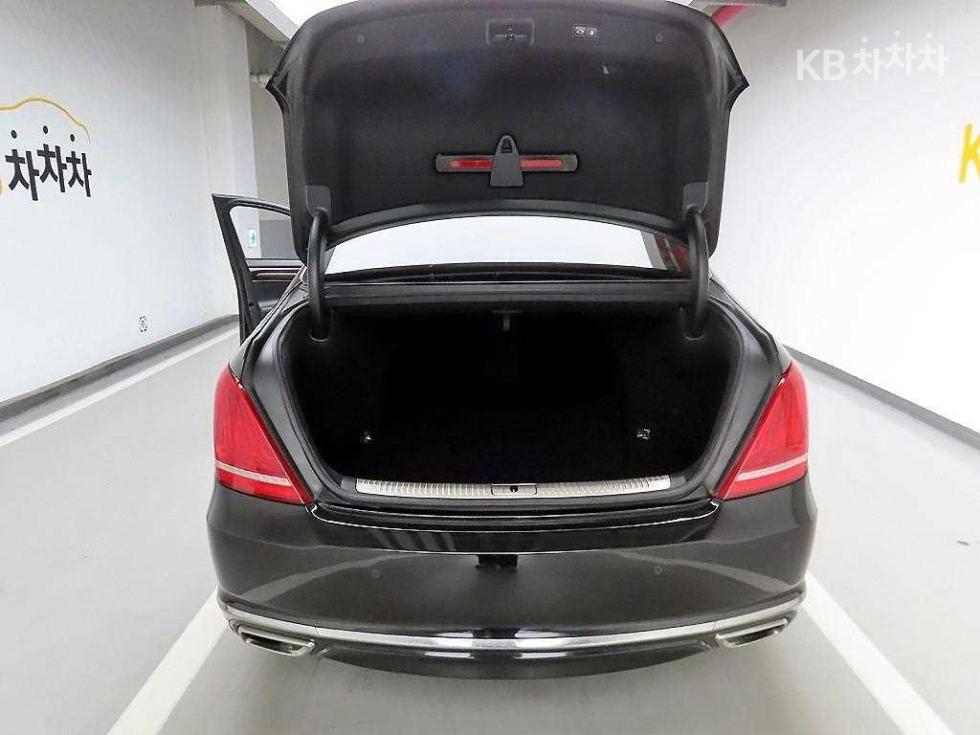 2018 - genesis eq900