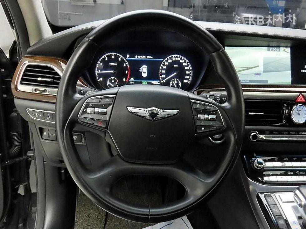 2018 - genesis eq900