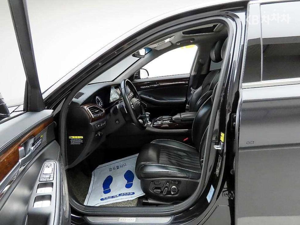 2018 - genesis eq900