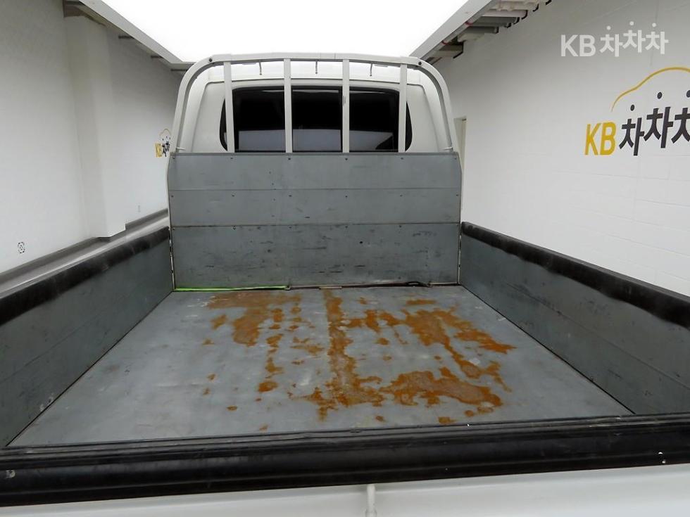 2023 - kia bongo iii