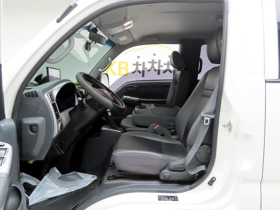 2023 - kia bongo iii