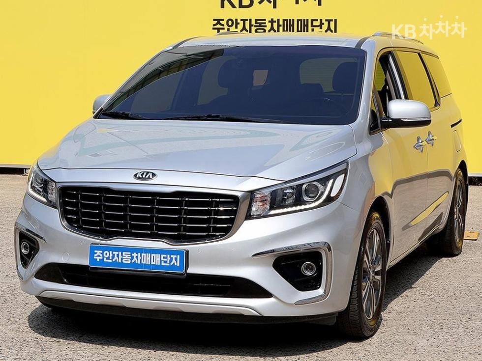 2019 - kia carnival