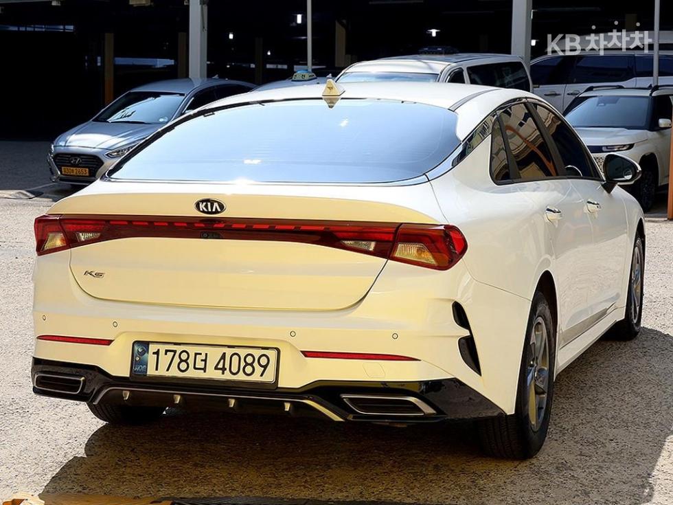 2020 - kia k5