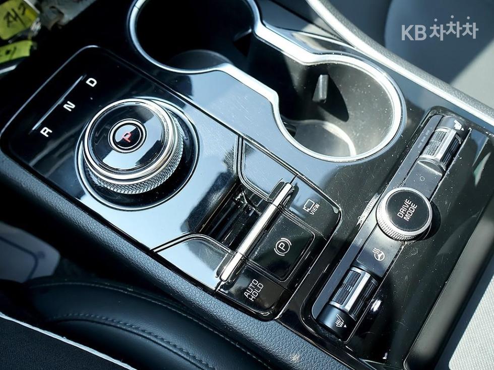 2020 - kia k5