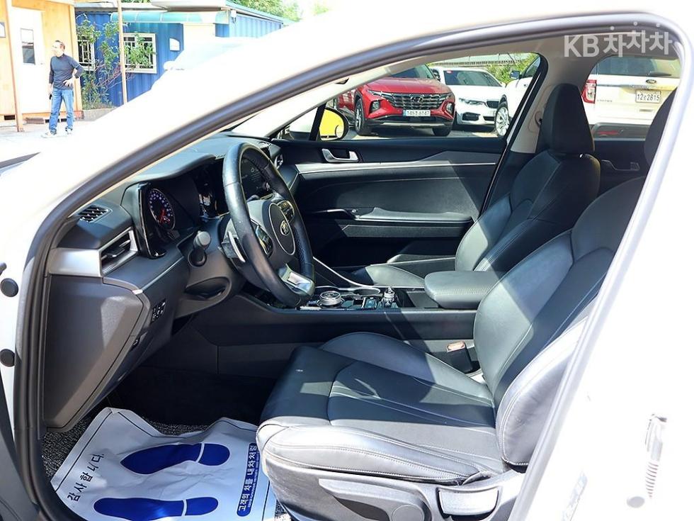 2020 - kia k5