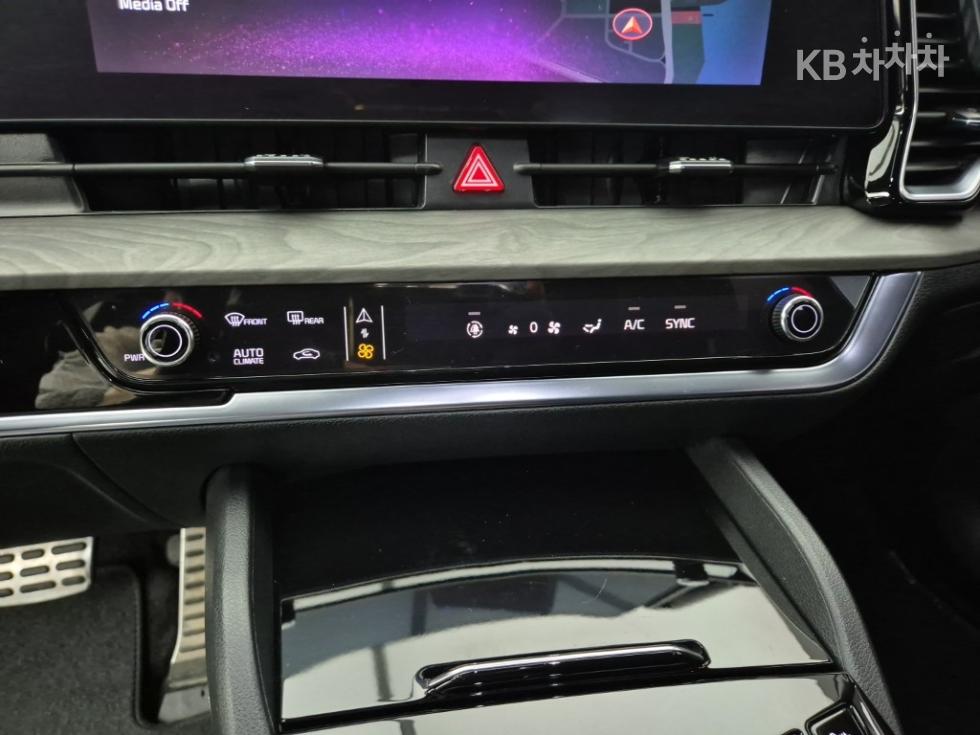 2024 - kia sportage