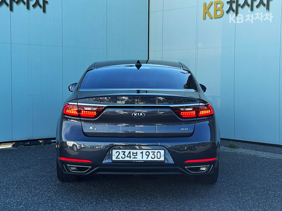 2019 - kia k7