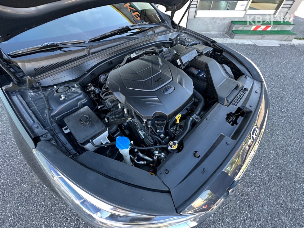 2019 - kia k7