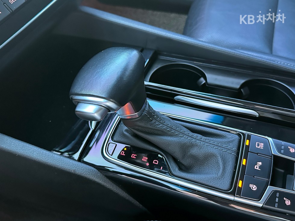 2019 - kia k7