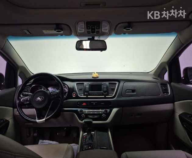 2017 - kia carnival